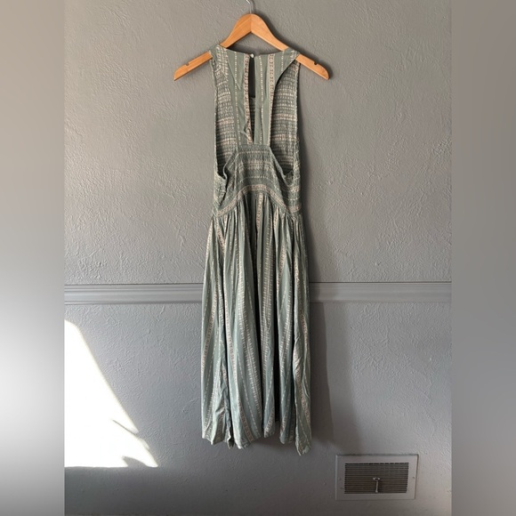 Bleuh Ciel | Smocked Floral Racerback Midi Dress | Size L - Picture 7 of 13